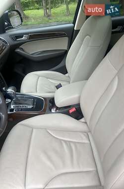 Внедорожник / Кроссовер Audi Q5 2015 в 