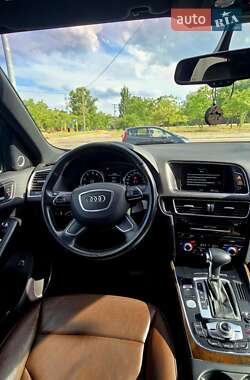 Внедорожник / Кроссовер Audi Q5 2012 в 