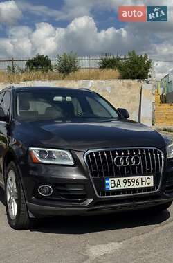 Внедорожник / Кроссовер Audi Q5 2016 в 