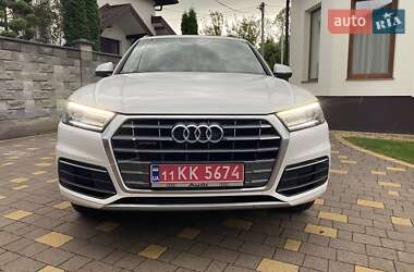 Внедорожник / Кроссовер Audi Q5 2018 в 