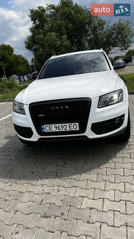 Позашляховик / Кросовер Audi Q5 2010 в Чернівцях