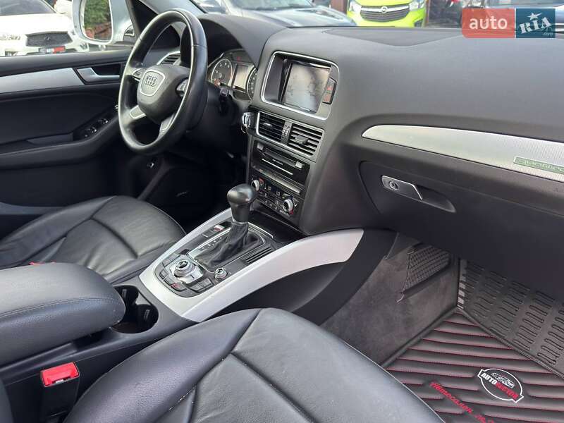 Позашляховик / Кросовер Audi Q5 2016 в Харкові