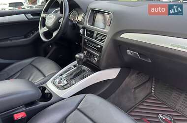 Позашляховик / Кросовер Audi Q5 2016 в 