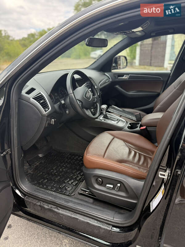 Позашляховик / Кросовер Audi Q5 2015 в Кременчуці