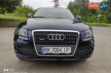 Внедорожник / Кроссовер Audi Q5 2010 в 