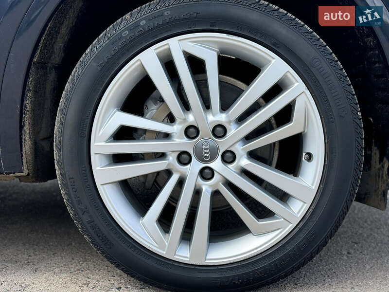 Позашляховик / Кросовер Audi Q5 2019 в Сумах