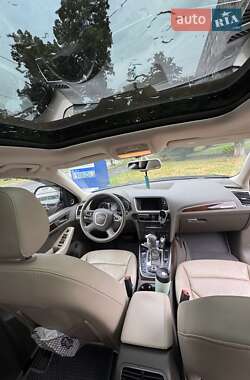 Внедорожник / Кроссовер Audi Q5 2011 в 