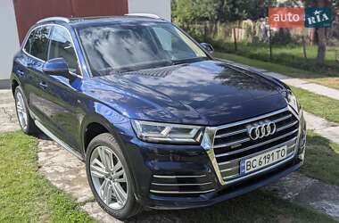 Внедорожник / Кроссовер Audi Q5 2017 в 