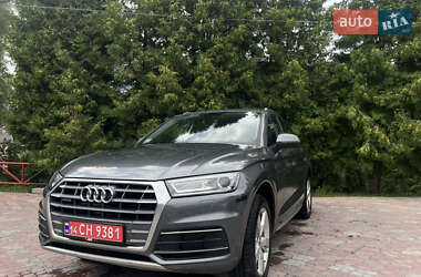 Внедорожник / Кроссовер Audi Q5 2017 в 