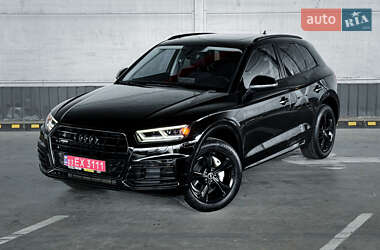 Внедорожник / Кроссовер Audi Q5 2018 в 