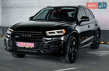 Внедорожник / Кроссовер Audi Q5 2018 в 