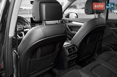 Внедорожник / Кроссовер Audi Q5 2018 в 