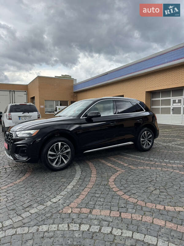 Позашляховик / Кросовер Audi Q5 2021 в Луцьку