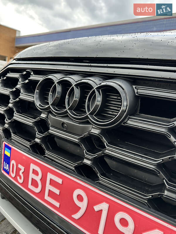 Позашляховик / Кросовер Audi Q5 2021 в Луцьку