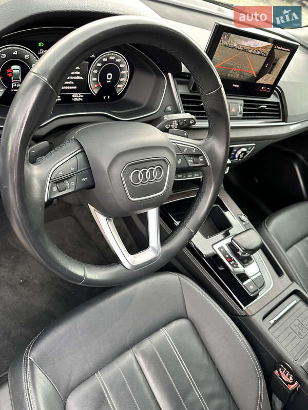 Позашляховик / Кросовер Audi Q5 2021 в Луцьку