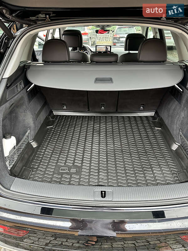 Позашляховик / Кросовер Audi Q5 2021 в Луцьку
