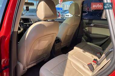 Позашляховик / Кросовер Audi Q5 2014 в 