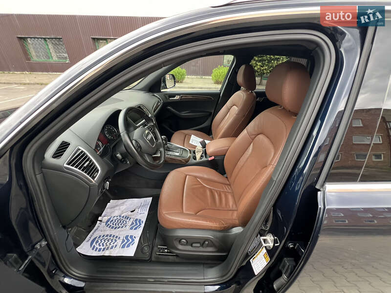Позашляховик / Кросовер Audi Q5 2010 в Луцьку