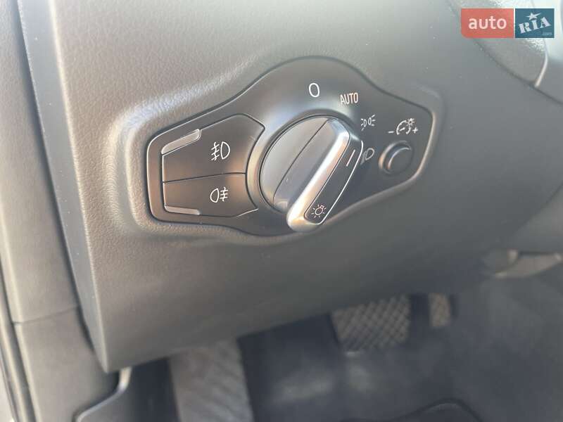 Внедорожник / Кроссовер Audi Q5 2015 в Львове