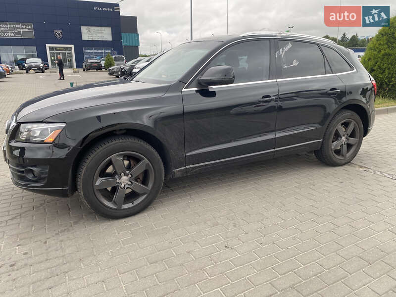 Позашляховик / Кросовер Audi Q5 2011 в Львові