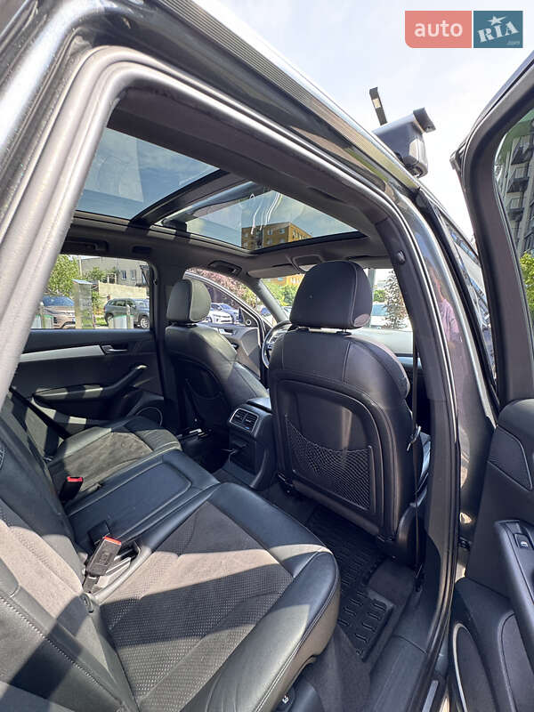 Позашляховик / Кросовер Audi Q5 2011 в Ужгороді