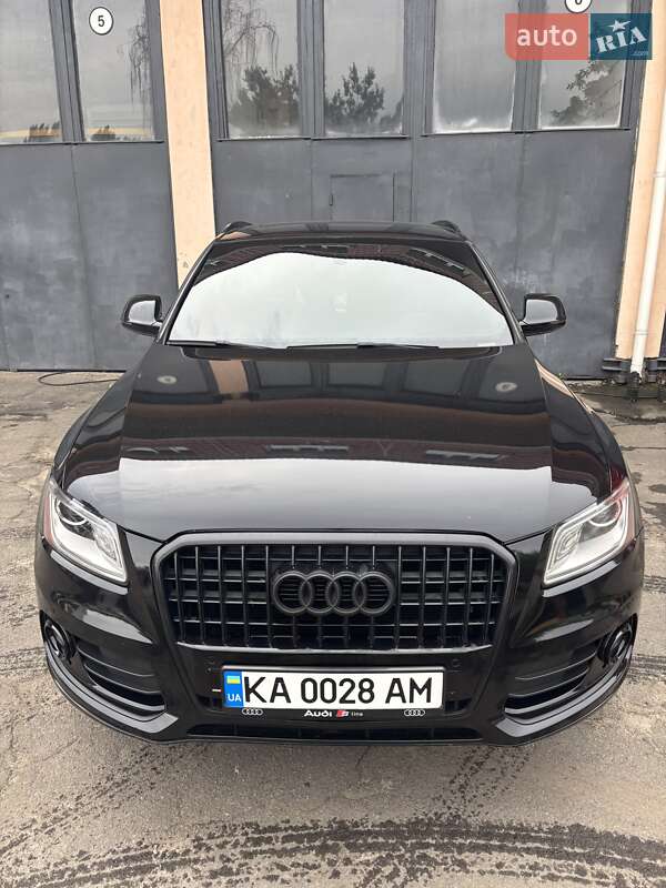 Позашляховик / Кросовер Audi Q5 2015 в 