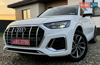 Внедорожник / Кроссовер Audi Q5 2021 в 