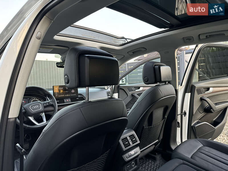 Внедорожник / Кроссовер Audi Q5 2021 в Стрые