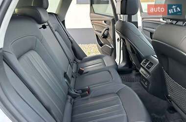 Внедорожник / Кроссовер Audi Q5 2021 в 