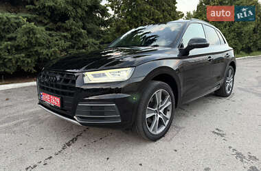 Внедорожник / Кроссовер Audi Q5 2019 в 