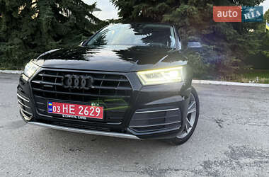 Внедорожник / Кроссовер Audi Q5 2019 в 
