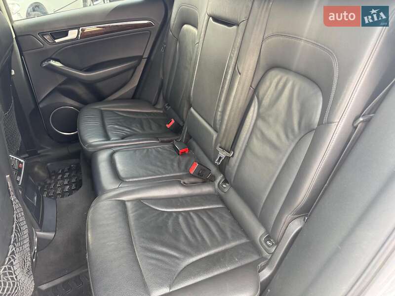 Внедорожник / Кроссовер Audi Q5 2015 в Одессе