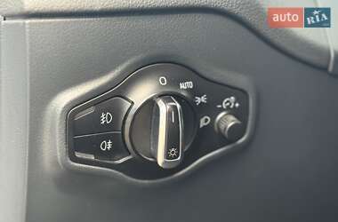Внедорожник / Кроссовер Audi Q5 2015 в 