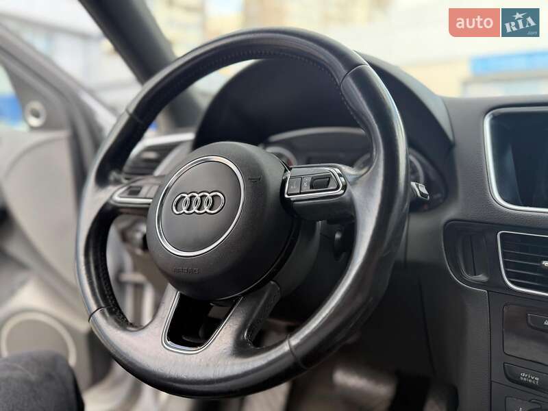 Внедорожник / Кроссовер Audi Q5 2015 в Одессе
