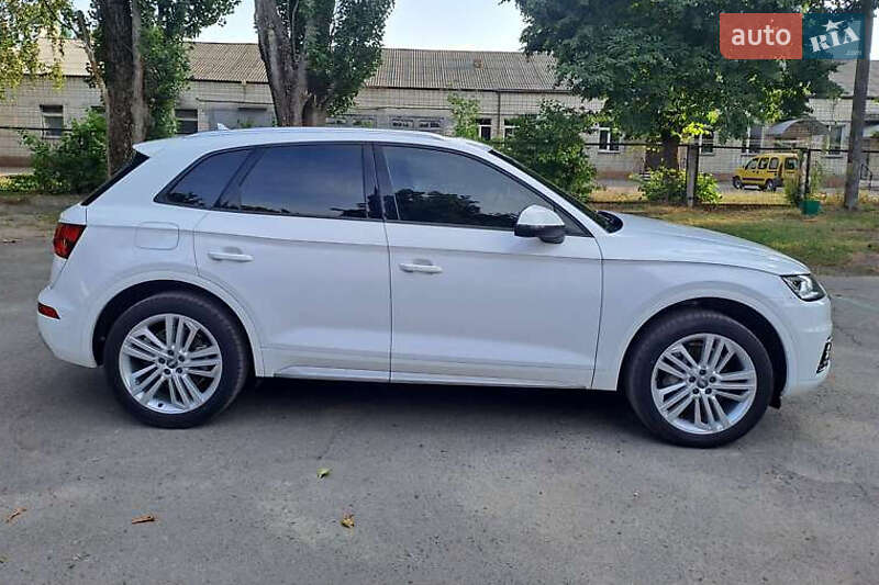 Внедорожник / Кроссовер Audi Q5 2018 в Львове
