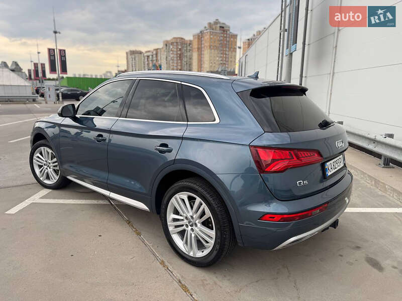 Внедорожник / Кроссовер Audi Q5 2018 в Киеве