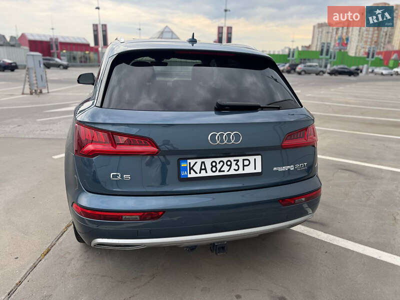 Внедорожник / Кроссовер Audi Q5 2018 в Киеве