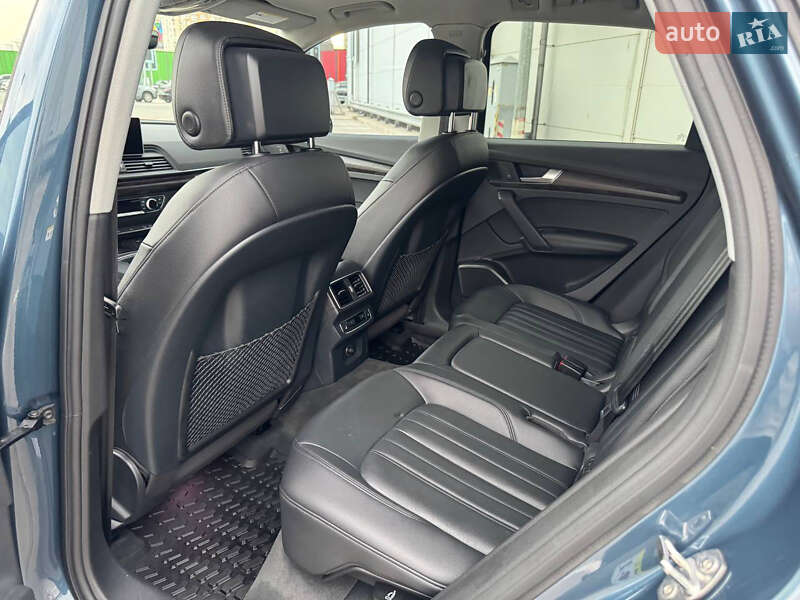 Внедорожник / Кроссовер Audi Q5 2018 в Киеве