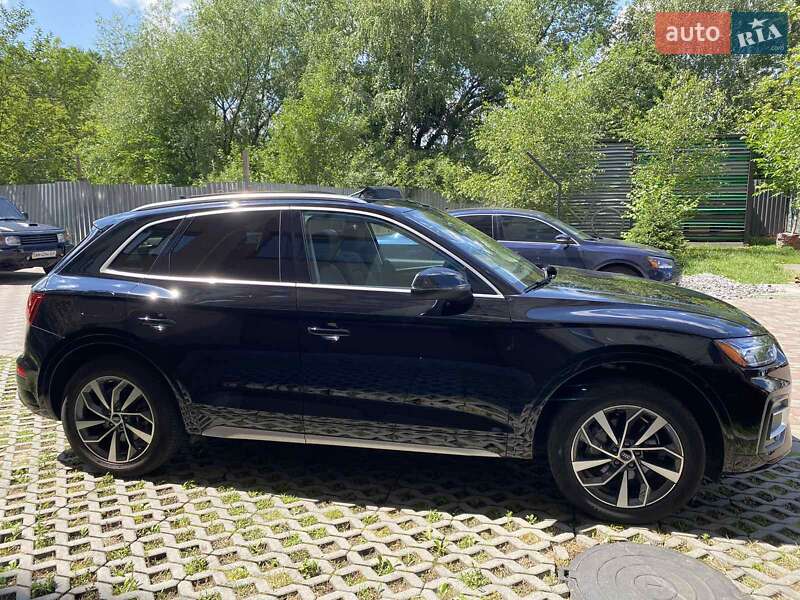 Позашляховик / Кросовер Audi Q5 2020 в Львові