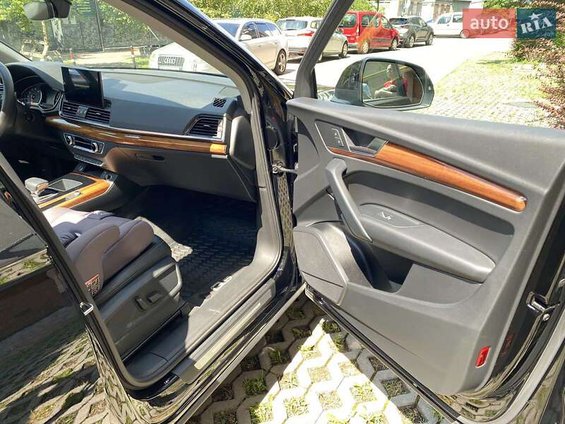 Позашляховик / Кросовер Audi Q5 2020 в Львові