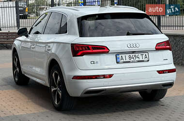 Внедорожник / Кроссовер Audi Q5 2020 в 