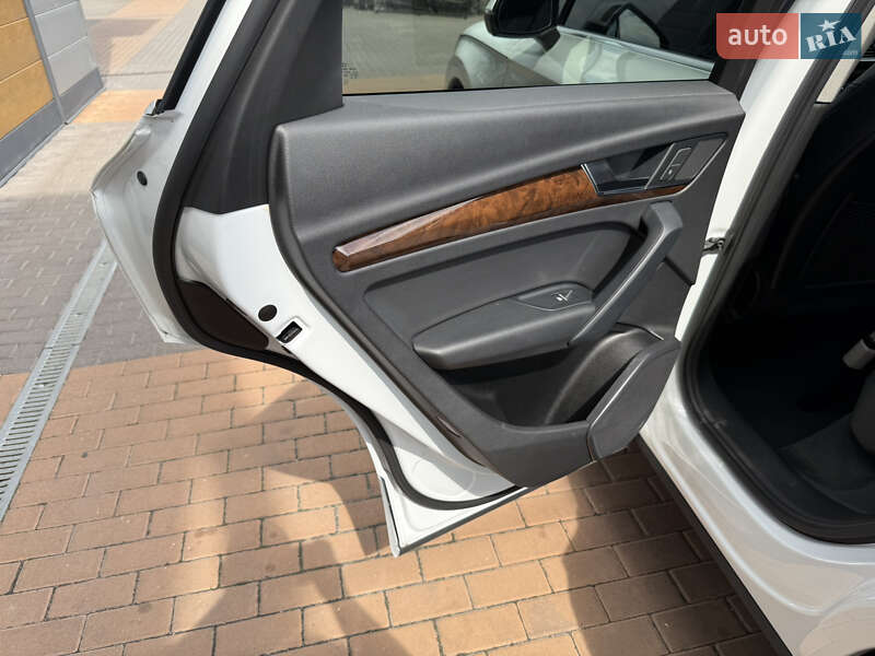 Внедорожник / Кроссовер Audi Q5 2020 в Белой Церкви