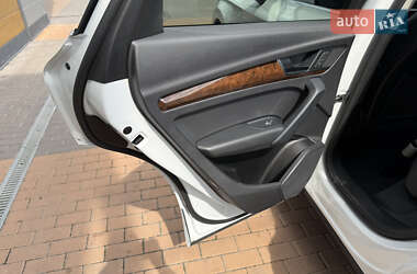 Внедорожник / Кроссовер Audi Q5 2020 в 