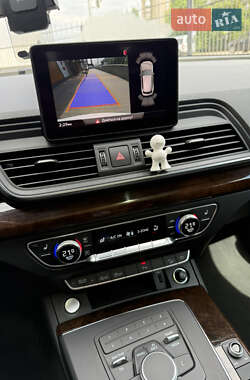 Внедорожник / Кроссовер Audi Q5 2020 в 