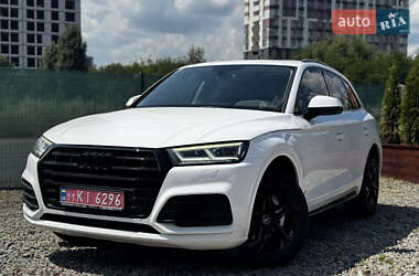 Внедорожник / Кроссовер Audi Q5 2017 в Киеве