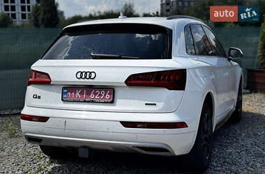 Позашляховик / Кросовер Audi Q5 2017 в 
