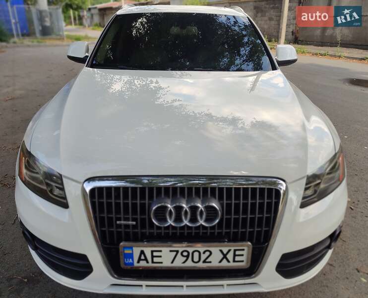 Внедорожник / Кроссовер Audi Q5 2009 в Днепре