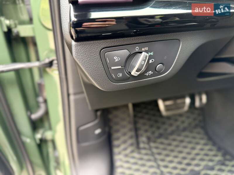Позашляховик / Кросовер Audi Q5 2021 в Києві