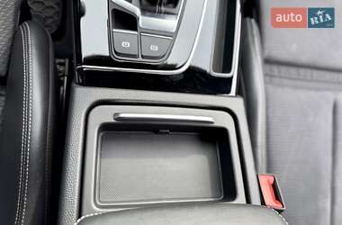 Внедорожник / Кроссовер Audi Q5 2021 в 