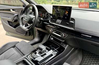 Внедорожник / Кроссовер Audi Q5 2021 в 